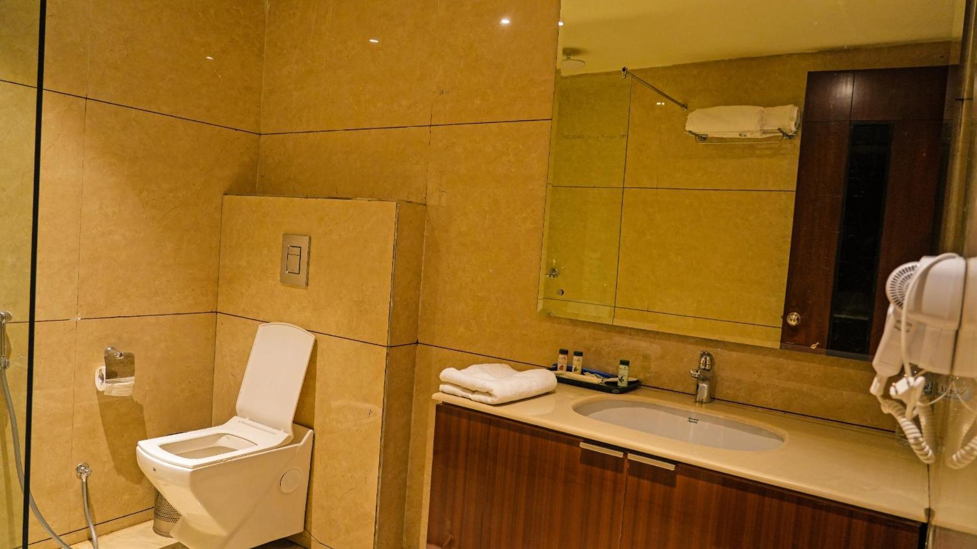 Ayodhya Haat Luxury Cottages Bagian luar foto
